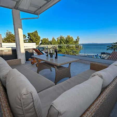 Leona Dom wakacyjny *